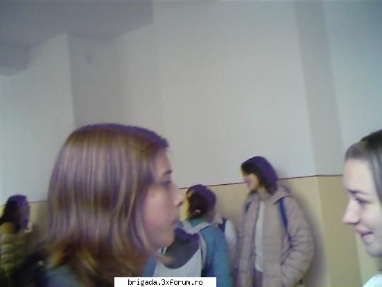 GALERIE POZE COLEGI, BRIGADA..... - > IOANA SI LARISA < (doua fete carora nu le place - GaLeRiE pOzE