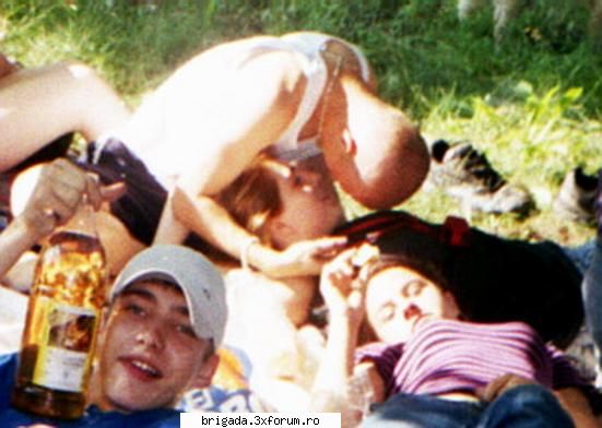 GALERIE POZE COLEGI, BRIGADA..... - da asta e o poza dragutza nu?acum 2 ani.zici ca - GaLeRiE pOzE