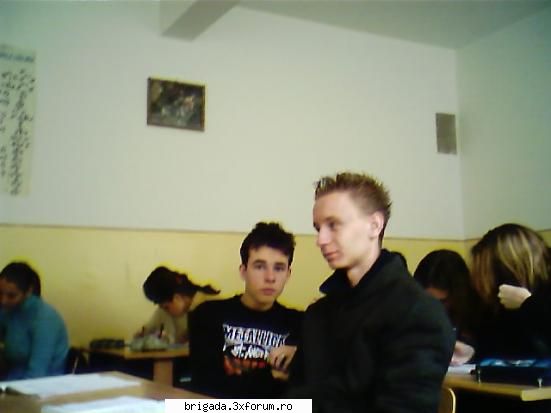 GALERIE POZE COLEGI, BRIGADA..... - > GUVI SI BANDERAS < - GaLeRiE pOzE