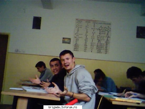 GALERIE POZE COLEGI, BRIGADA..... - BINEEEEEE BIBI !!!!!!! SA TRAIM BINE !!!!!!! ;) - GaLeRiE pOzE