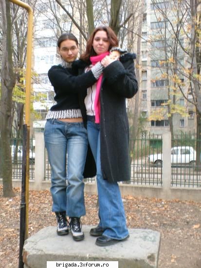 GALERIE POZE COLEGI, BRIGADA..... - > ANDREEA (MERLAN) SI AMALIA < - GaLeRiE pOzE